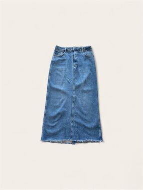 Zara Light Blue Denim Skirt with Contrast Stitching